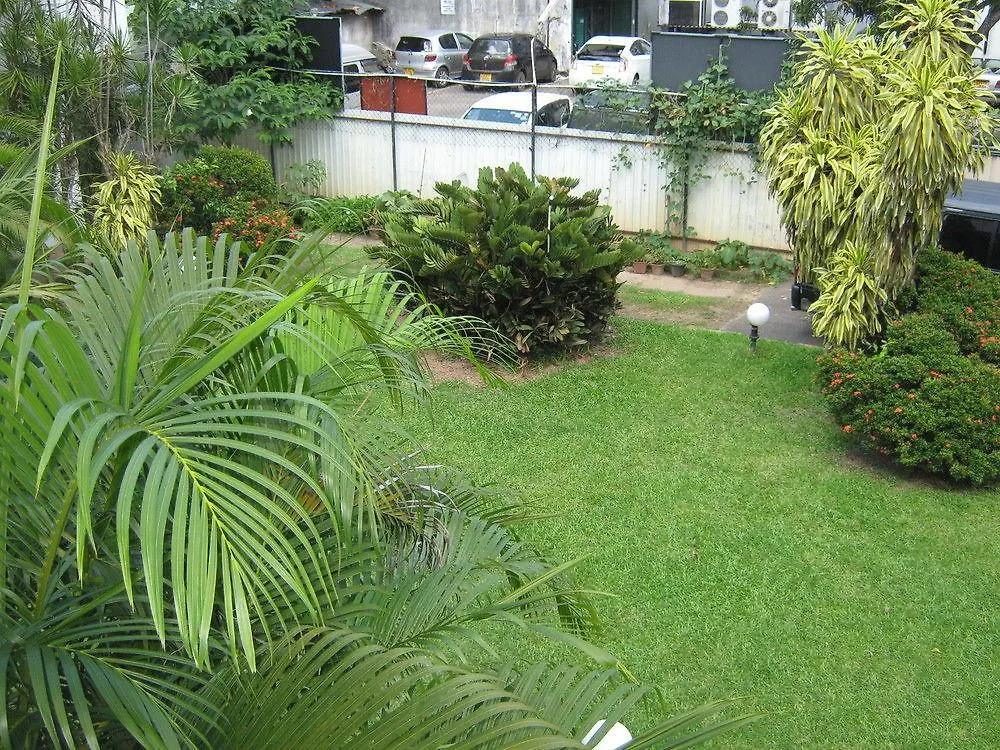 Zen Rooms Modern City Inn Negombo