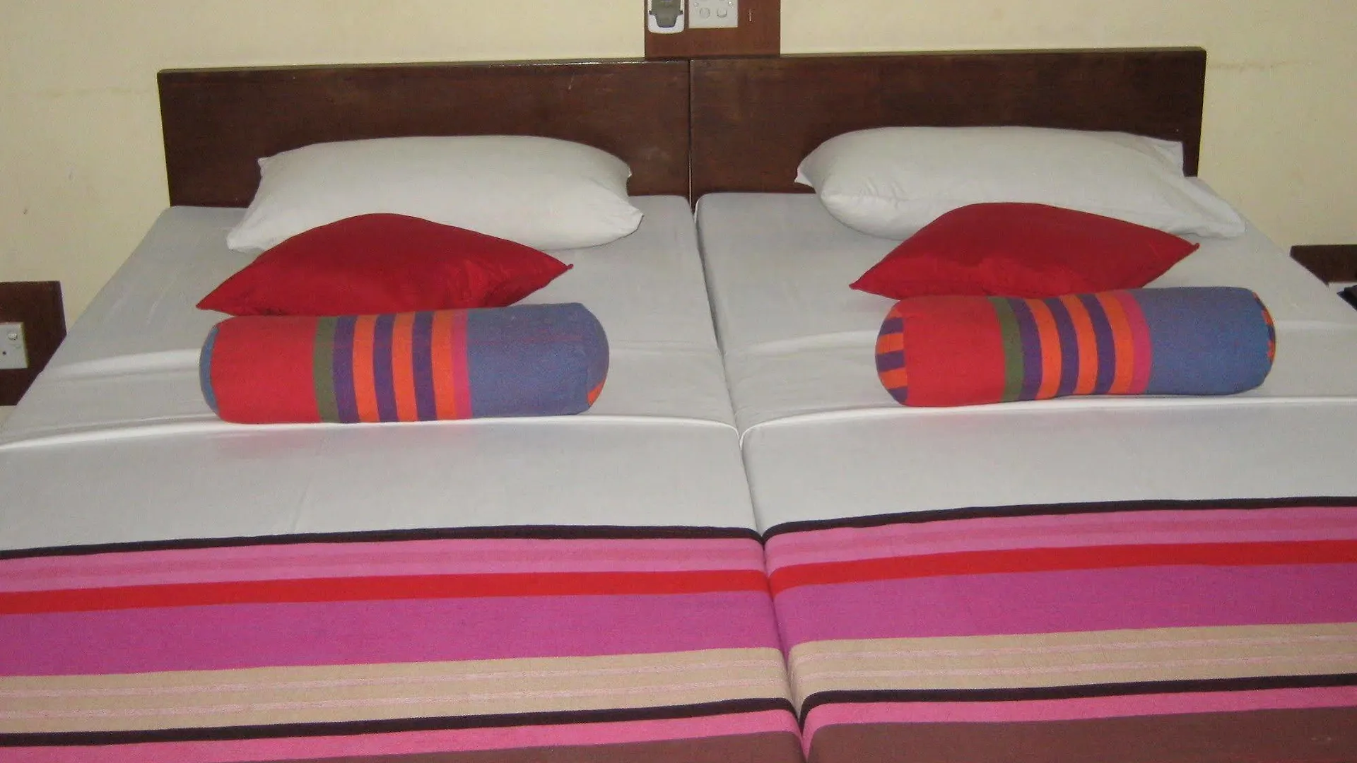 Zen Rooms Modern City Inn Negombo